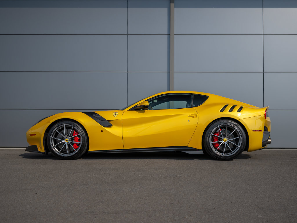 Used 2017 Ferrari F12tdf RWD image 10