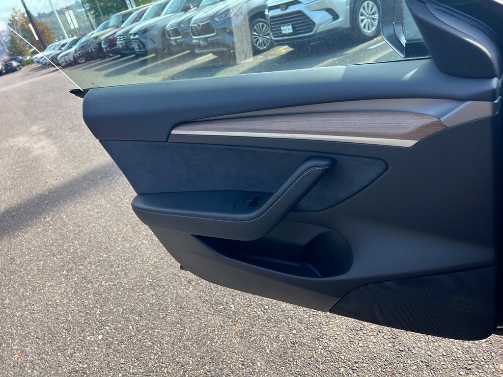 Used 2023 Tesla Model 3 Standard Range RWD image 15