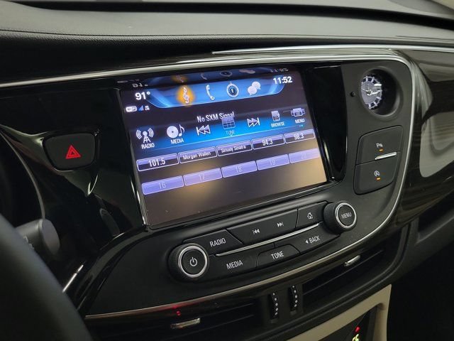 Used 2019 Buick Envision Essence FWD image 29