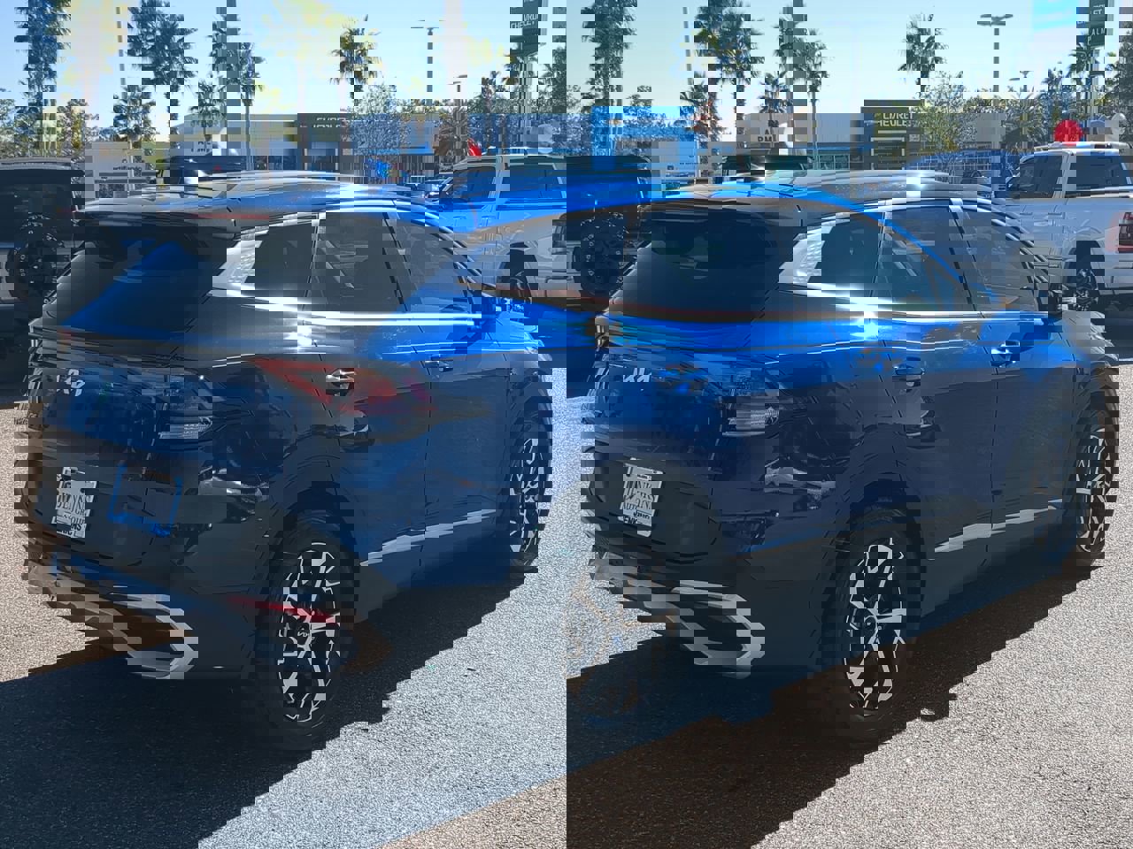 Certified 2024 Kia Sportage EX image 4