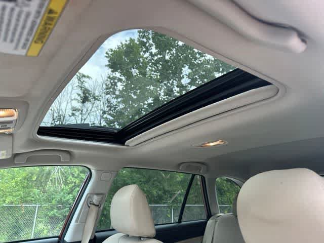 Used 2019 Subaru Outback 2.5i Limited AWD/4WD image 6