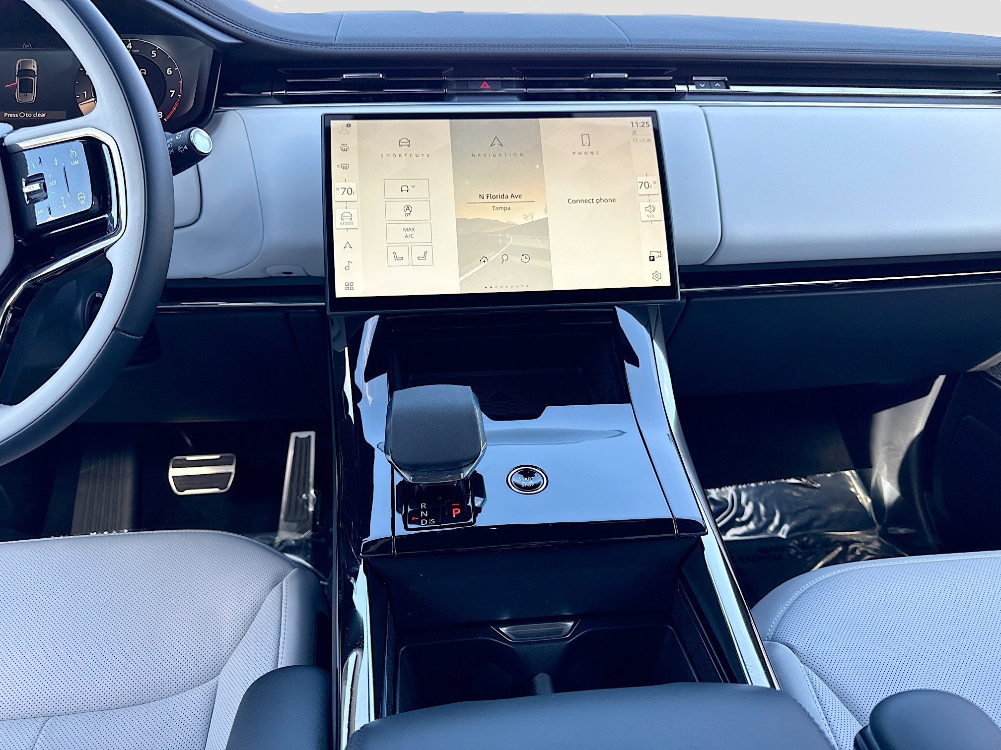 Used 2025 Land Rover Range Rover Sport Dynamic SE image 19