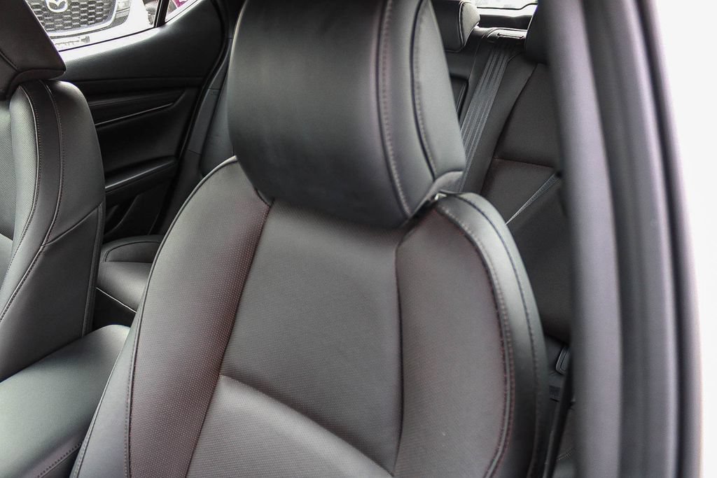 Certified 2025 MAZDA MAZDA3 Hatchback w/Premium Plus Pkg AWD/4WD image 25