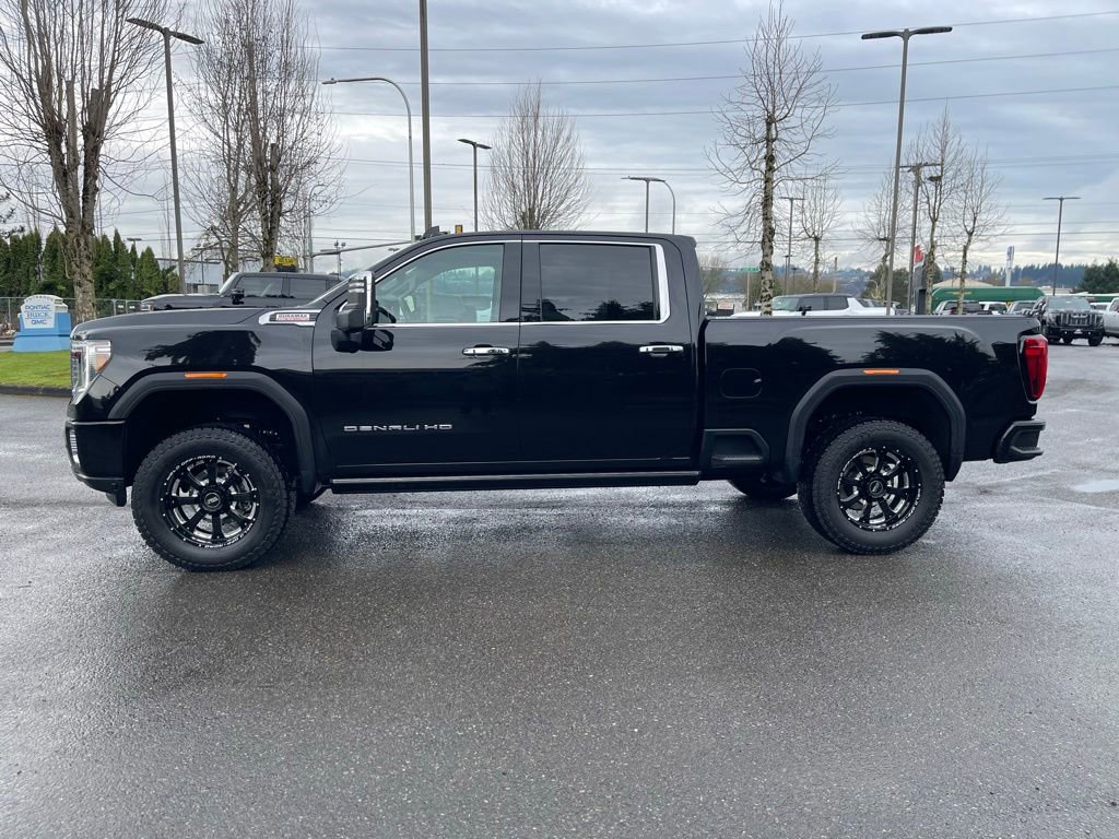 Used 2022 GMC Sierra 2500 Denali w/ Denali Black Diamond Edition image 2