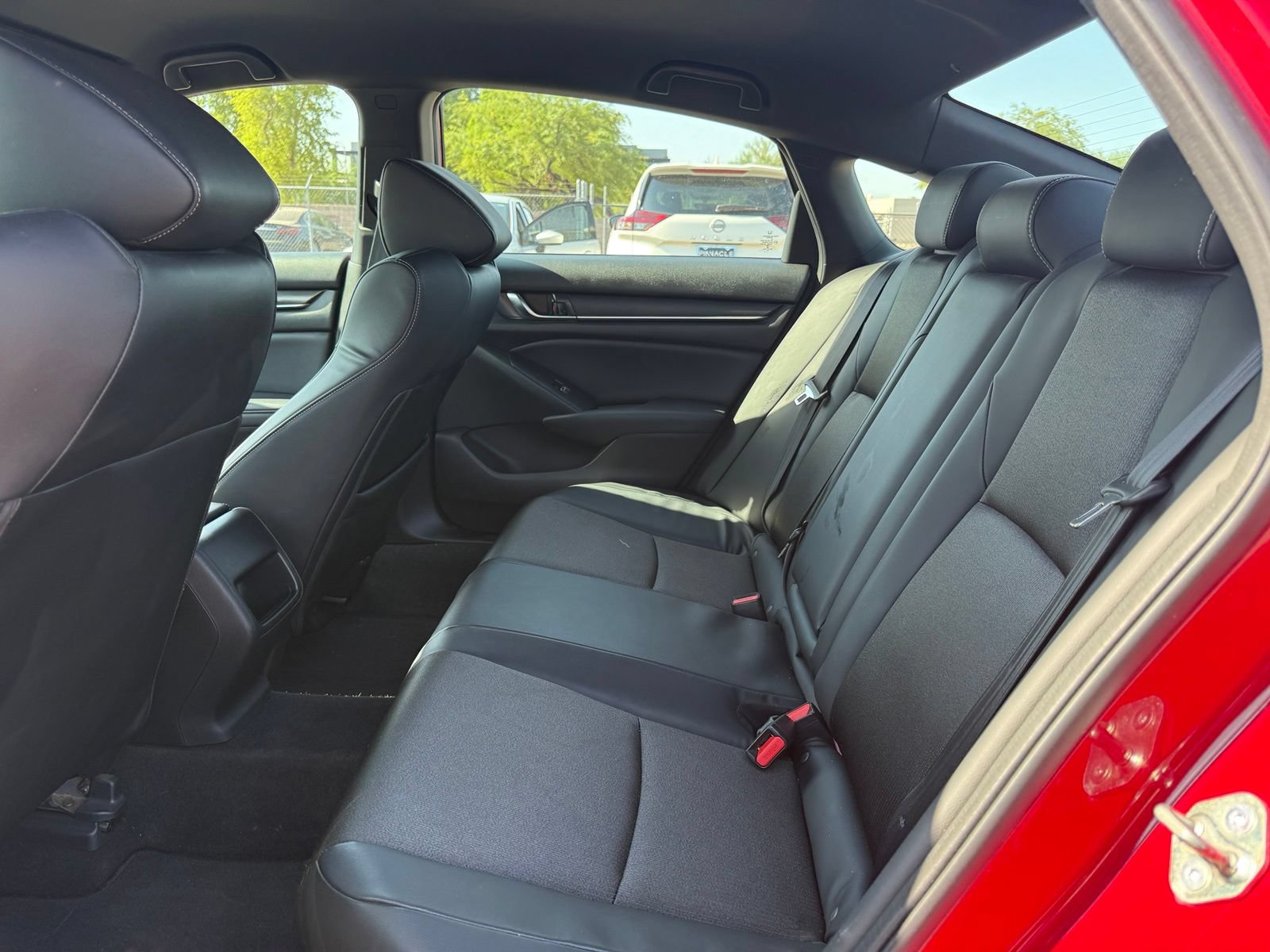 Used 2018 Honda Accord Sport image 10