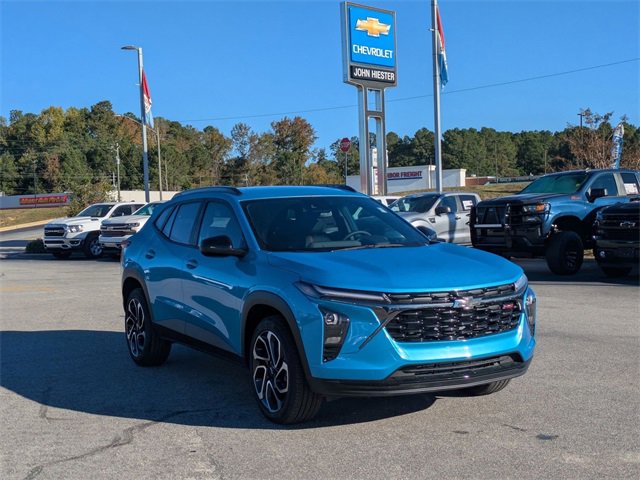 New 2025 Chevrolet Trax RS w/ Driver Confidence Package image 2