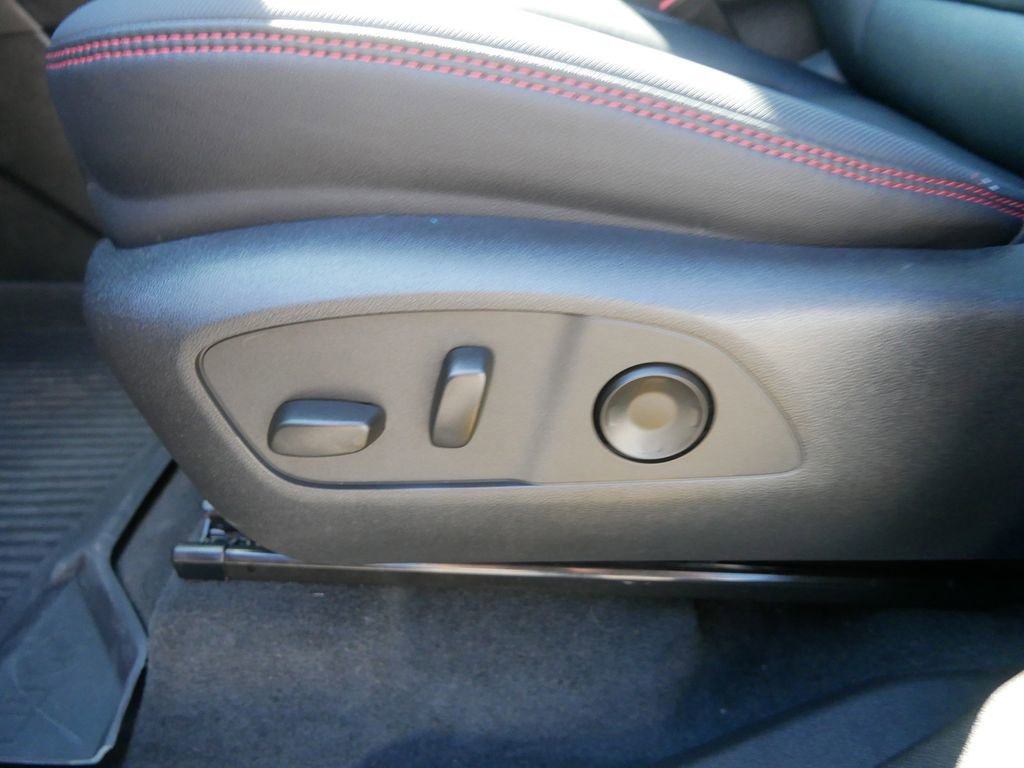 Used 2025 Chevrolet Traverse RS w/ LPO, Floor Liner Package AWD/4WD image 19