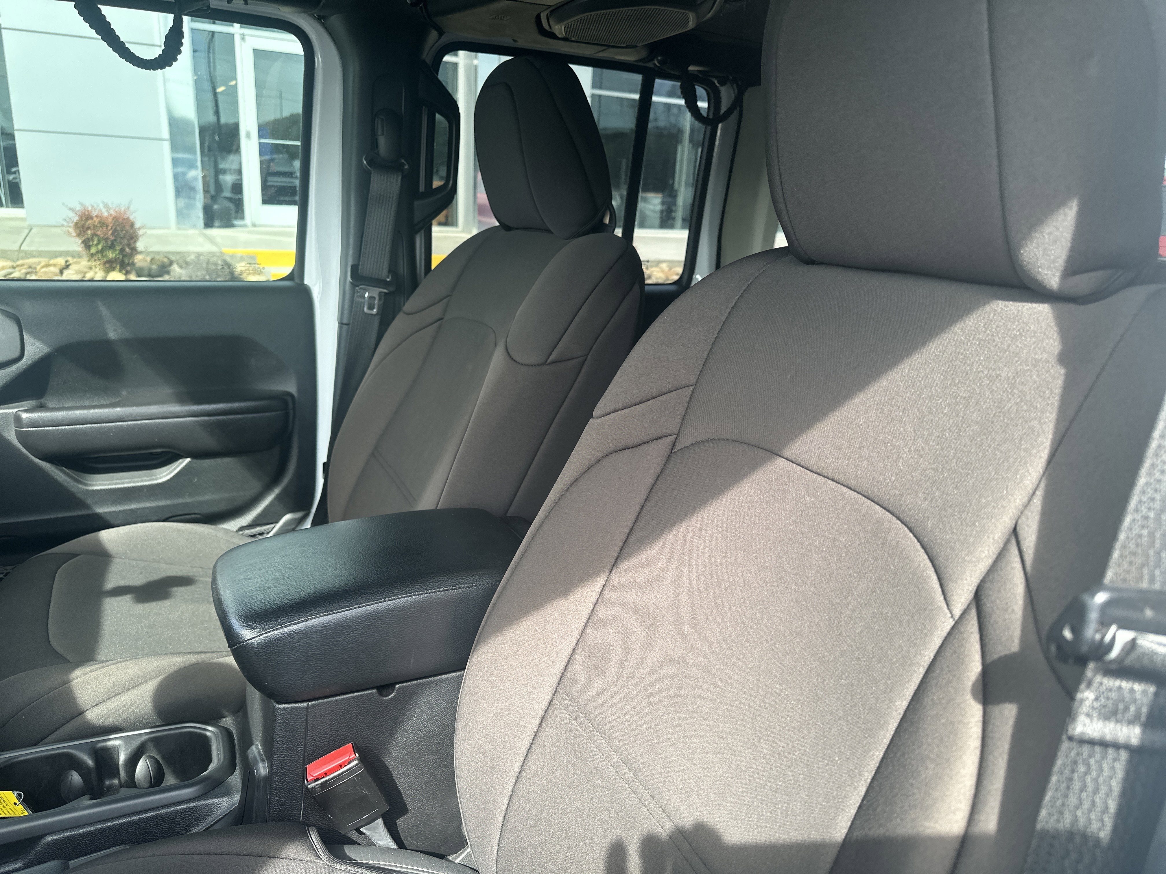 Used 2020 Jeep Wrangler Unlimited Sport image 19