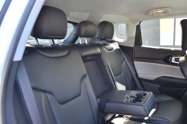 Used 2022 Jeep Compass Limited AWD/4WD image 34