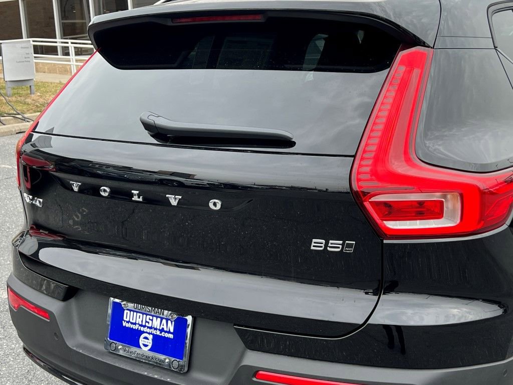 New 2026 Volvo XC40 B5 Ultra w/ Protection Package Premier image 5