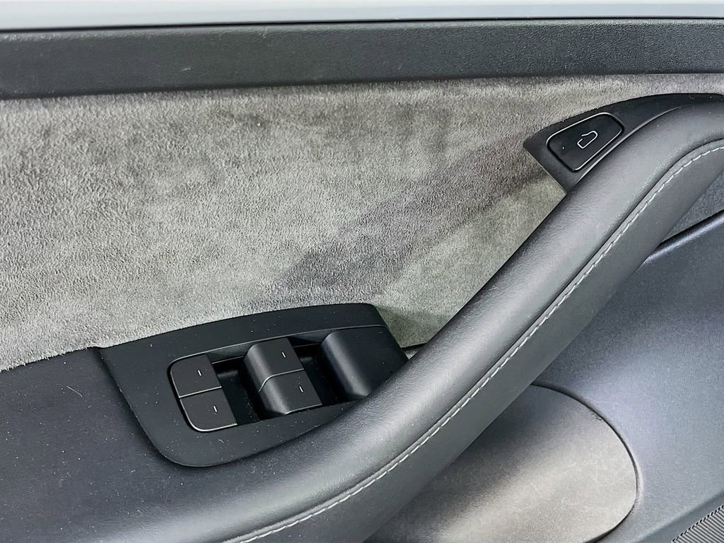 Used 2023 Tesla Model 3 Standard Range RWD image 23