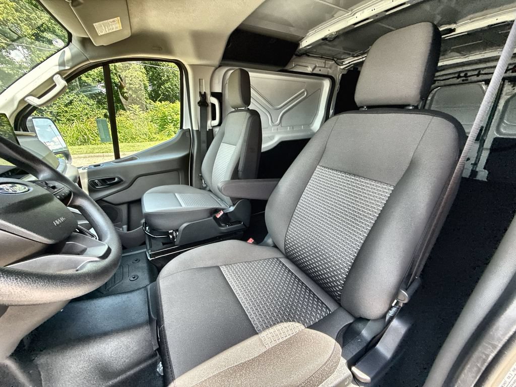 New 2026 Ford Transit 150 Low Roof w/ Load Area Protection Package RWD image 13