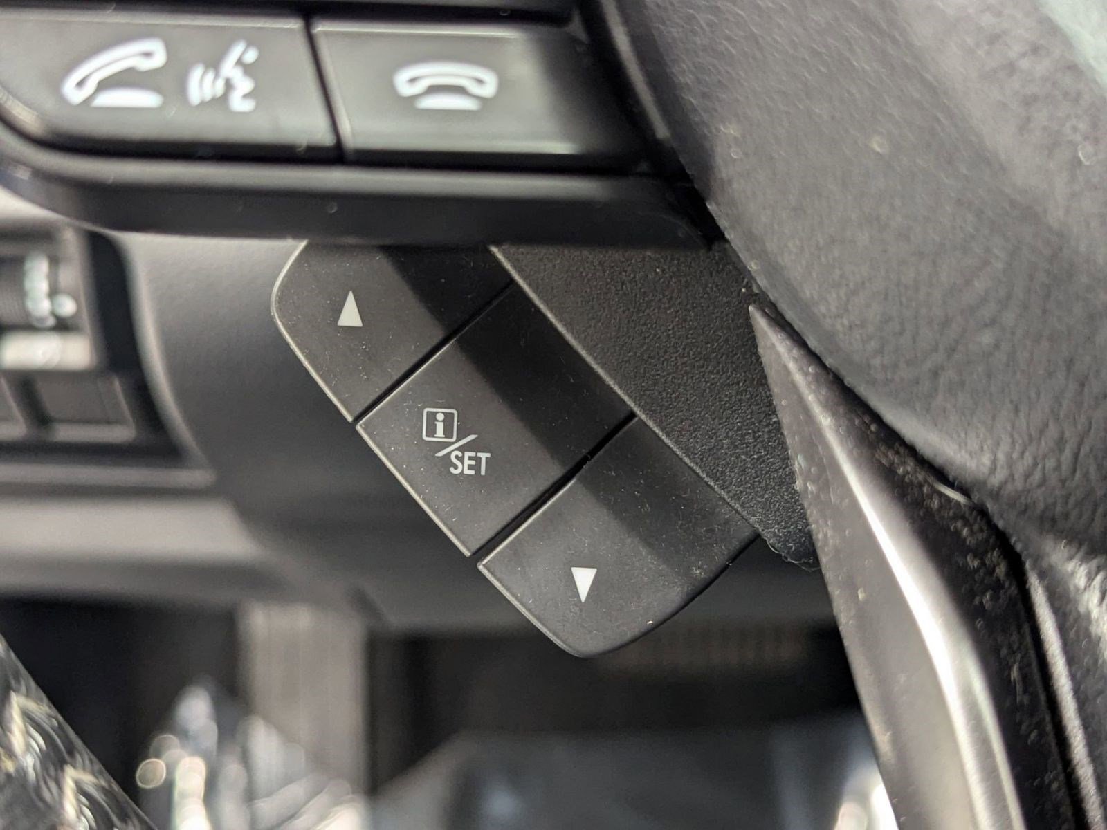 Used 2020 Subaru Forester Premium image 23