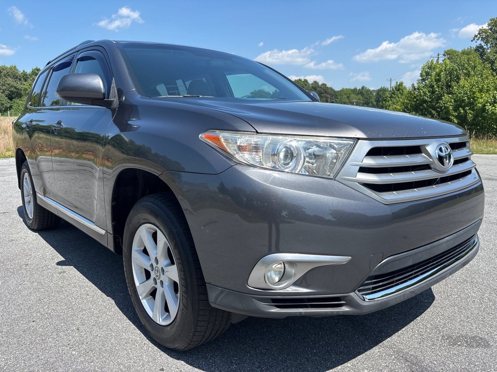 Used 2012 Toyota Highlander 4WD w/ Tech Pkg image 7