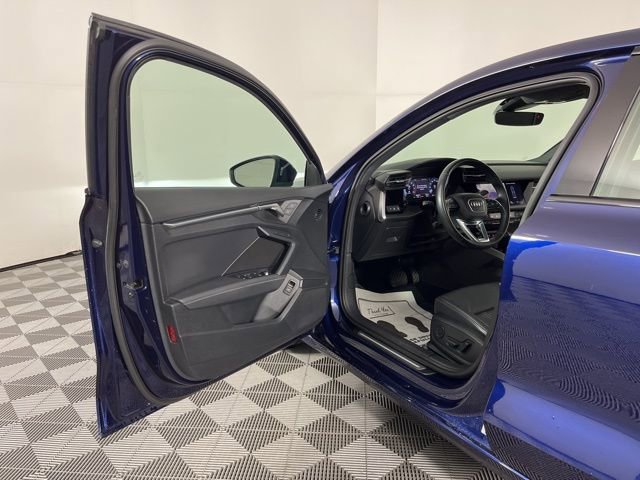 Used 2022 Audi A3 2.0T Premium Plus w/ Premium Plus Package FWD image 17