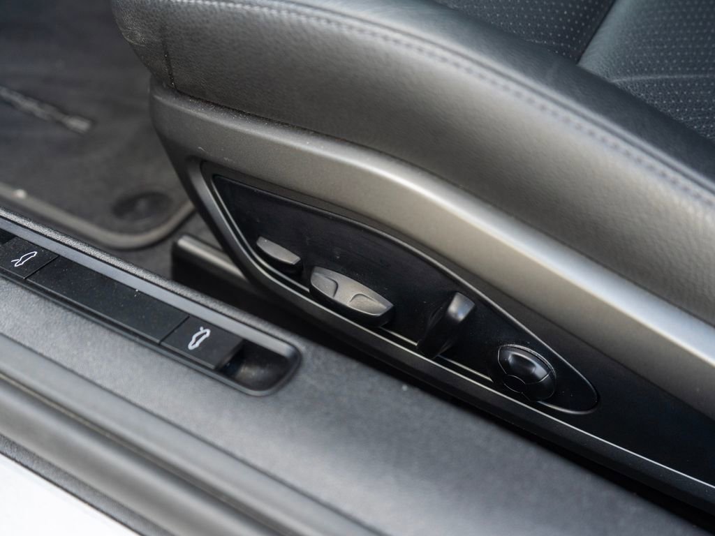 Used 2021 Porsche 911 Carrera image 28