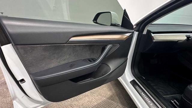 Used 2023 Tesla Model 3 Standard Range RWD image 22