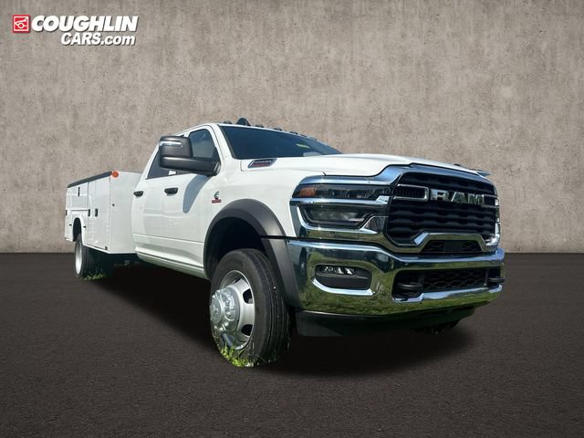 New 2026 RAM 5500 Tradesman w/ Chrome Appearance Group AWD/4WD 360° Tour