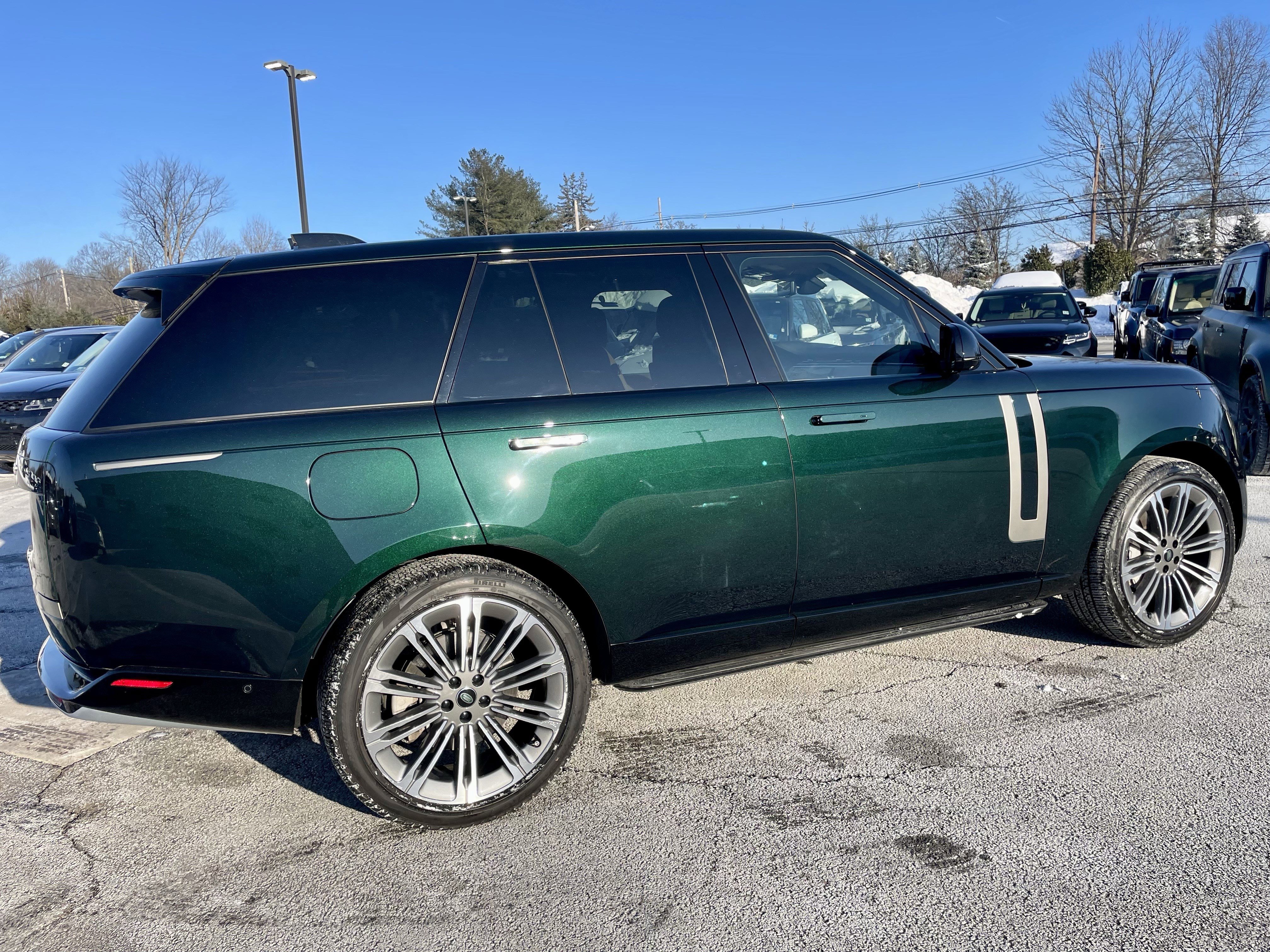 Used 2024 Land Rover Range Rover SE image 7