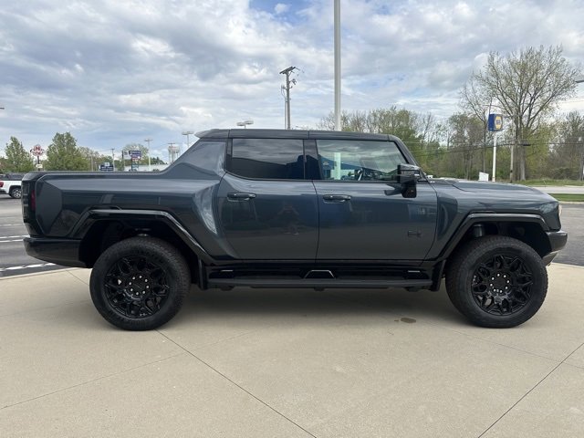 New 2025 GMC Hummer EV 2X w/ LPO, Dark Essentials Package image 5
