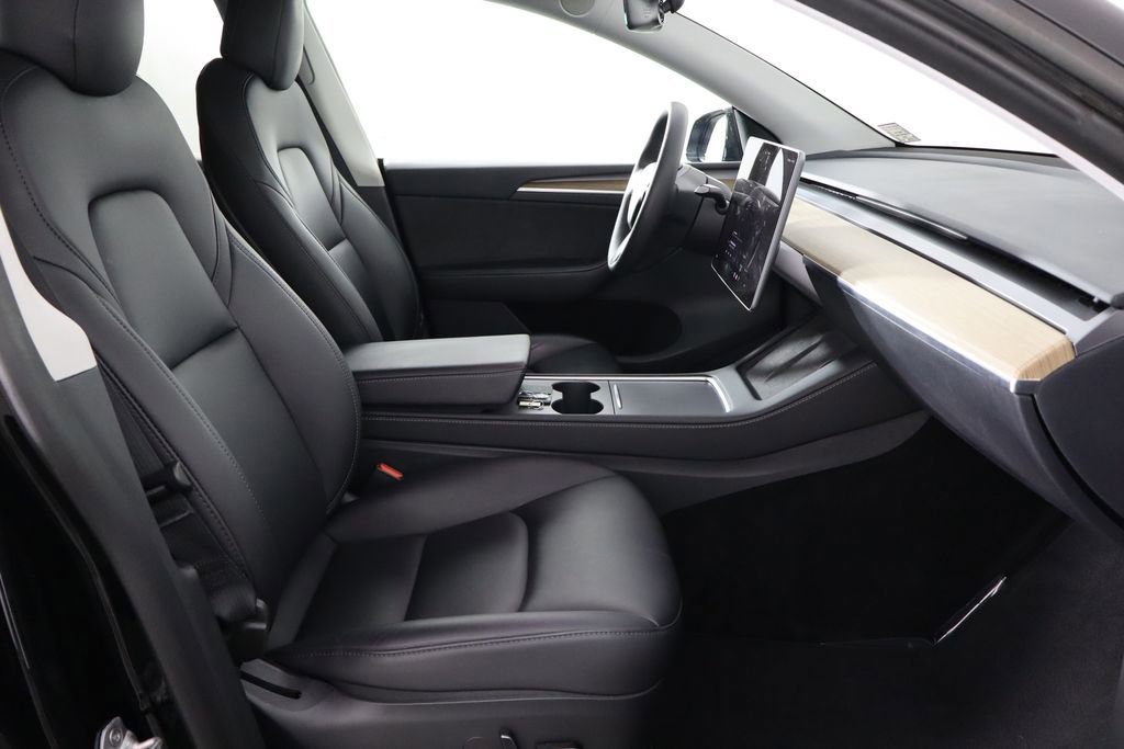 Used 2023 Tesla Model Y Performance image 17