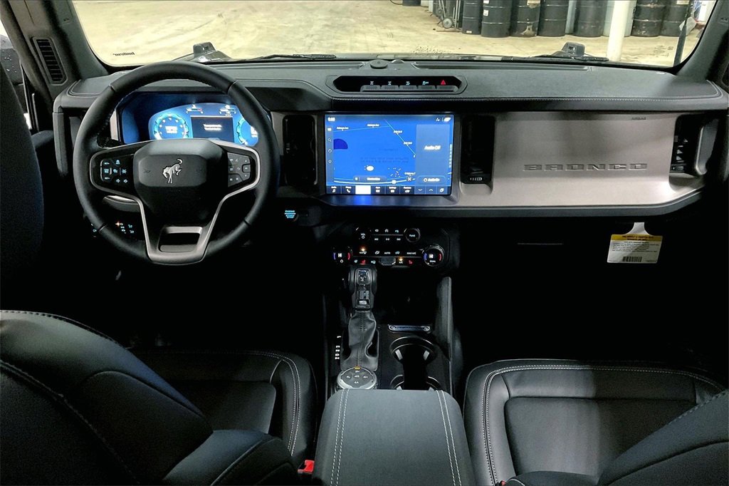New 2025 Ford Bronco Outer Banks w/ Sasquatch Package image 5