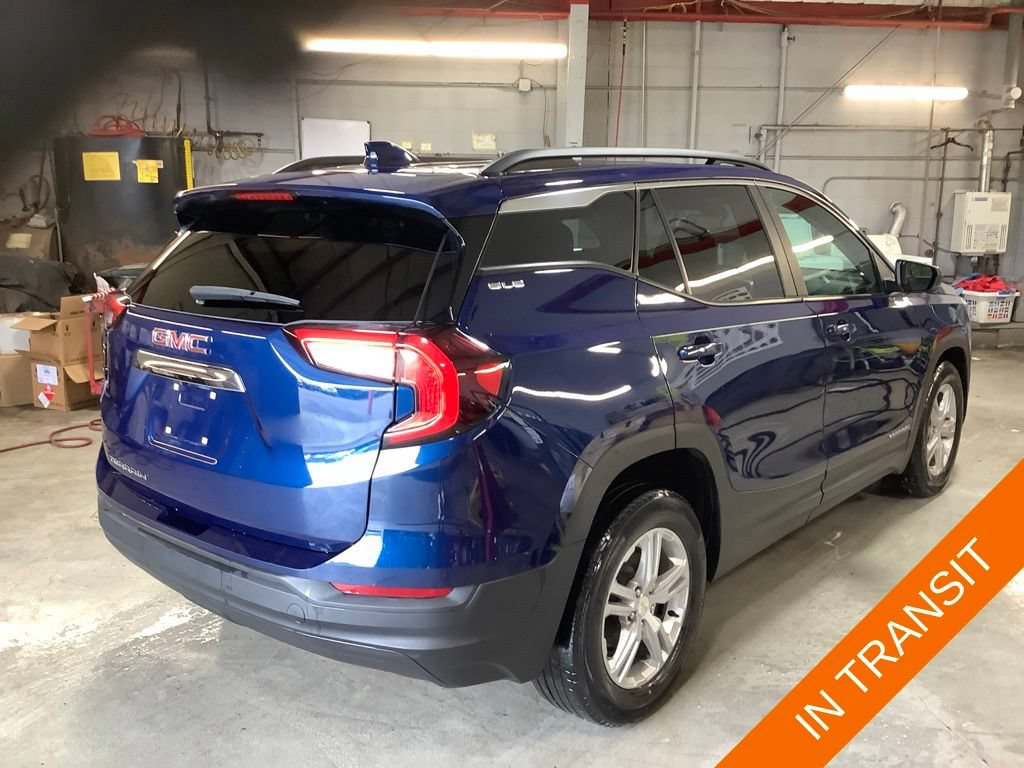 Used 2022 GMC Terrain SLE w/ Driver Convenience Package FWD image 5