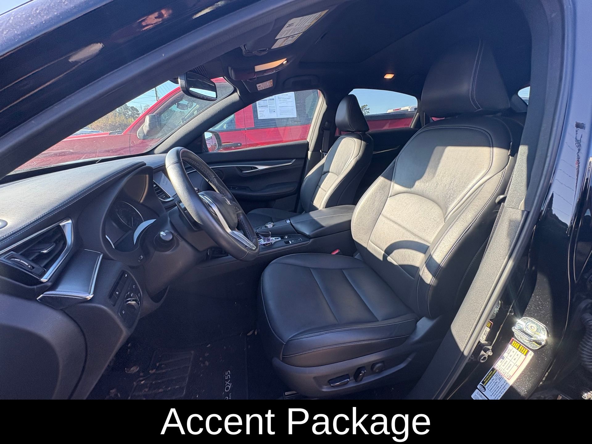 Used 2022 INFINITI QX55 Luxe w/ Accent Package image 2