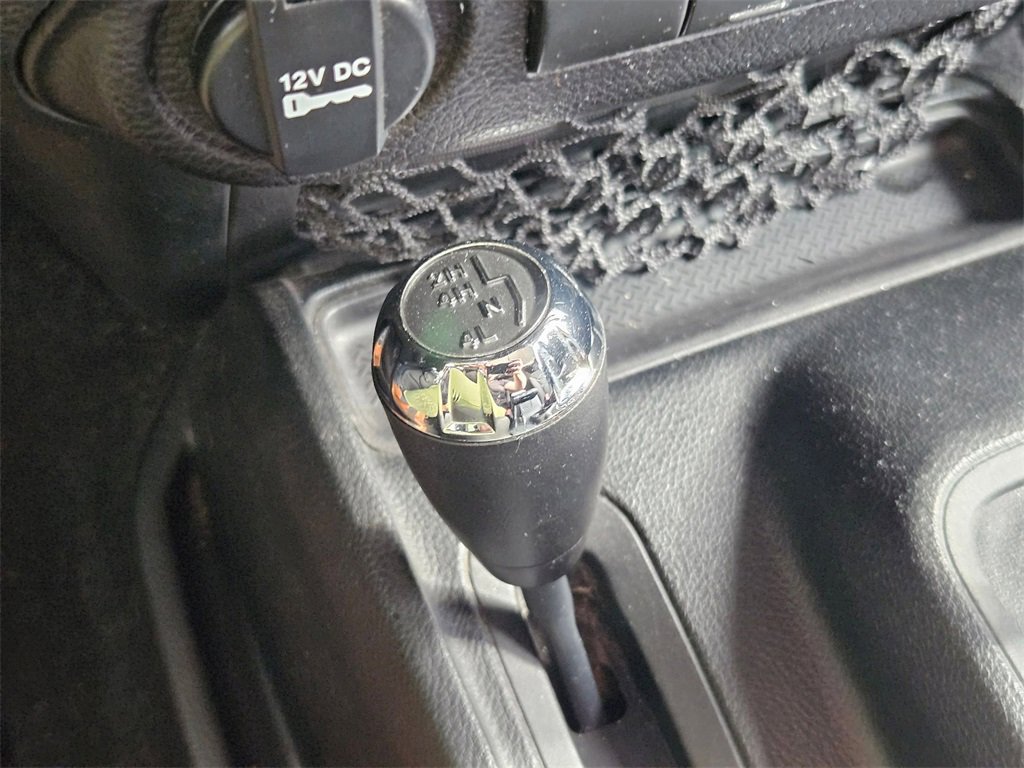 Used 2017 Jeep Wrangler Unlimited Sport image 27