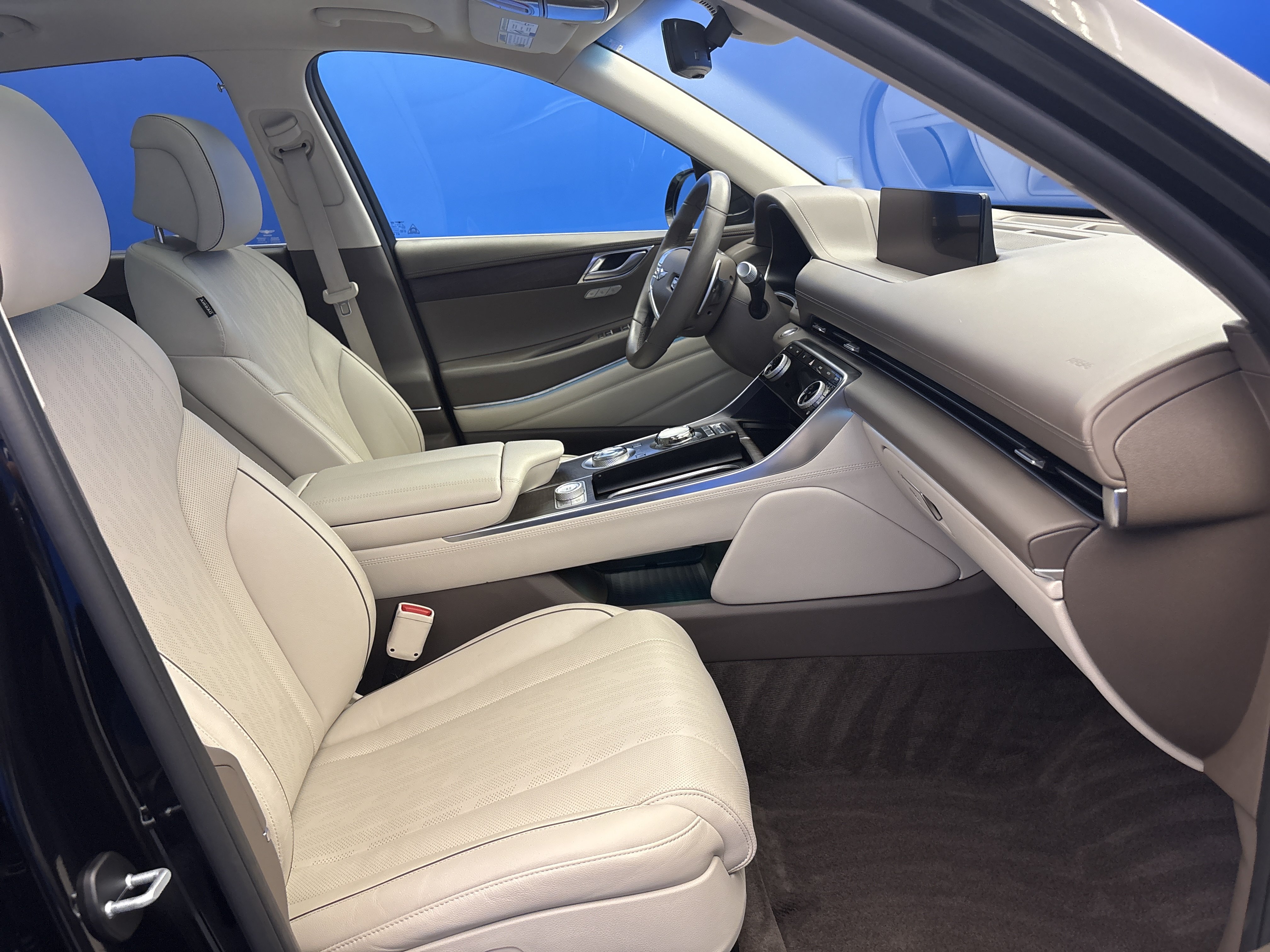 Used 2023 Genesis GV80 2.5T w/ Prestige 20" Package AWD/4WD image 24