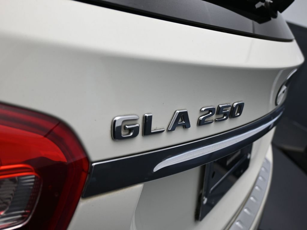 Used 2018 Mercedes-Benz GLA 250 image 35