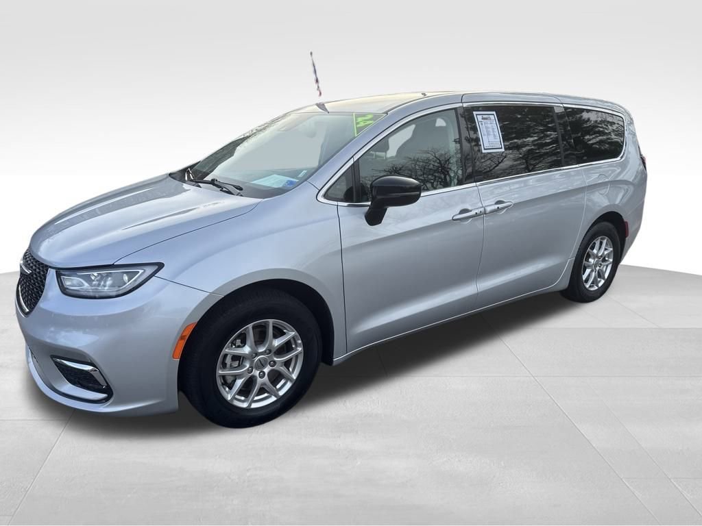 Used 2023 Ford Expedition XLT image 23