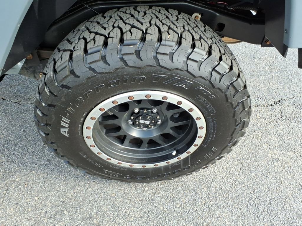 Used 2015 Jeep Wrangler Unlimited Sahara w/ Max Tow Package image 5