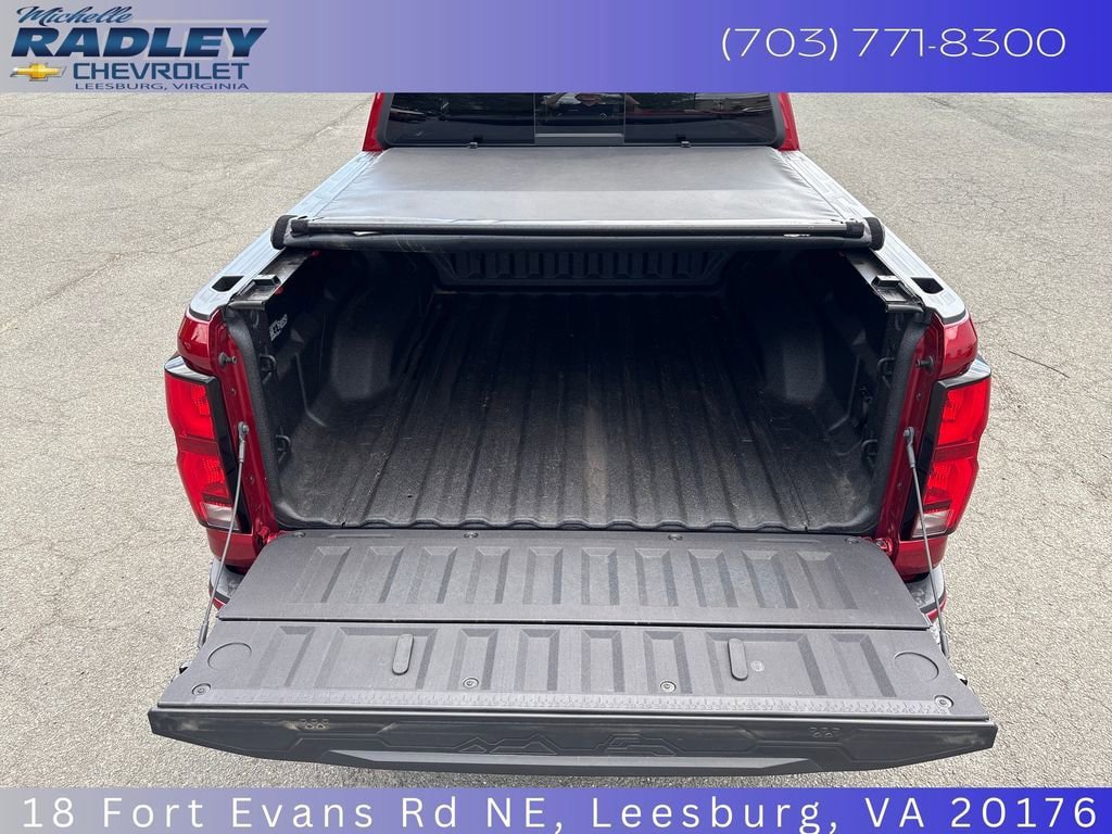 Used 2024 Chevrolet Colorado LT w/ LT Convenience Package III AWD/4WD image 11