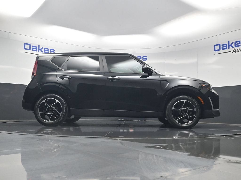 Certified 2023 Kia Soul EX FWD image 43