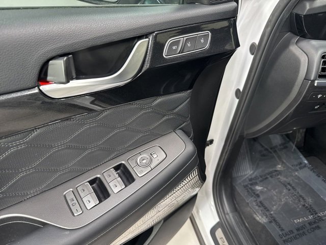 Used 2020 Hyundai Palisade Limited image 12