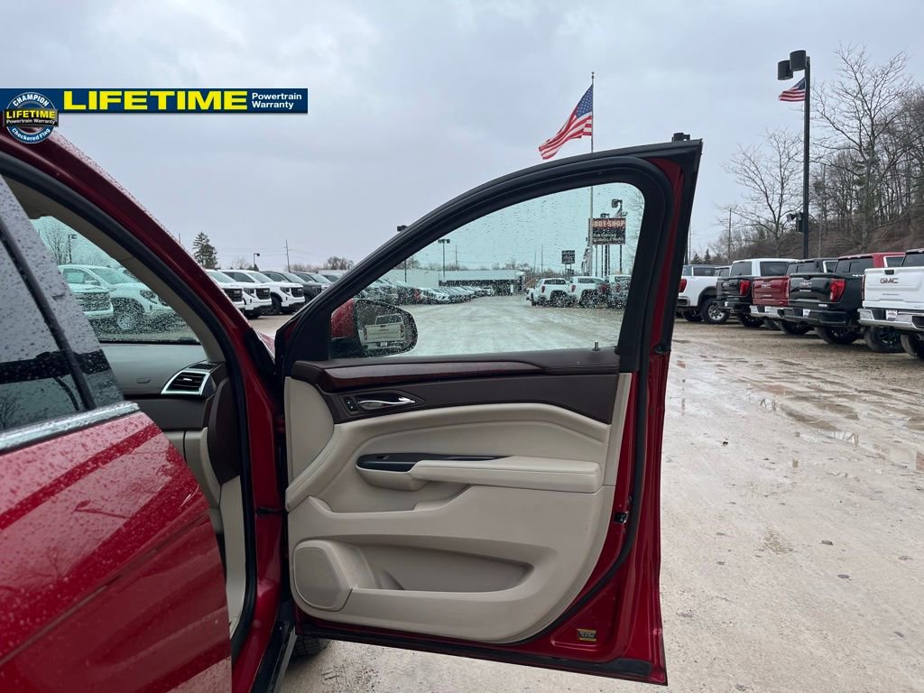 Used 2014 Cadillac SRX Luxury w/ Driver Awareness Package image 36