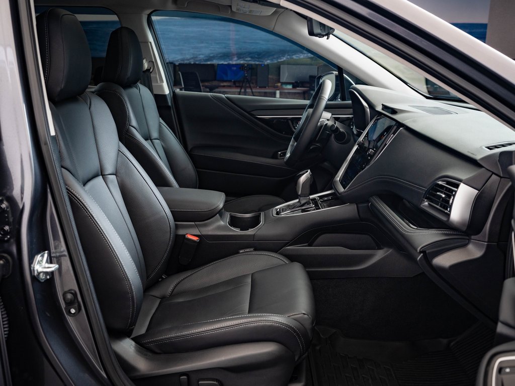 Used 2025 Subaru Outback Touring image 21