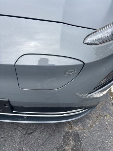 Used 2023 Hyundai Kona SE w/ Cargo Package FWD image 11