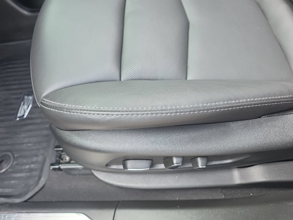 Used 2024 Cadillac XT5 Premium Luxury w/ LPO, Floor Liner Package AWD/4WD image 16