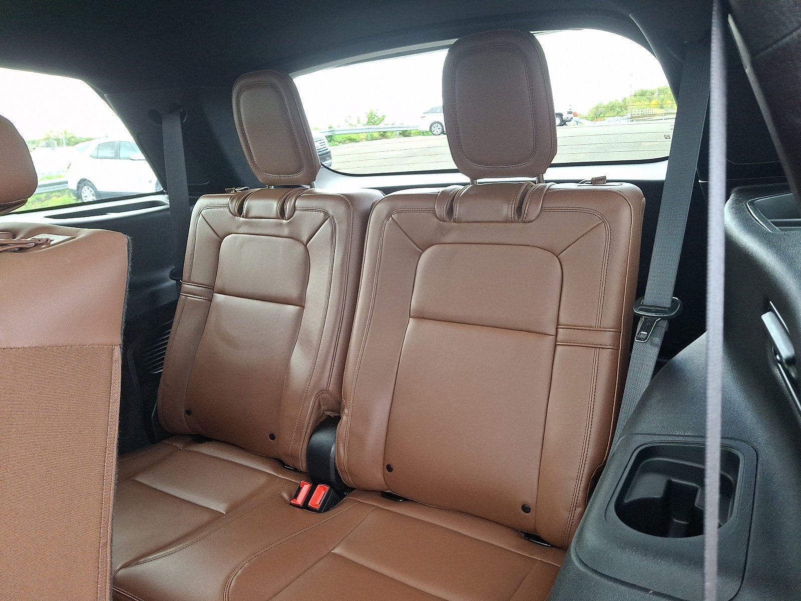Used 2023 Lincoln Aviator Reserve w/ Equipment Group 201A AWD/4WD image 10