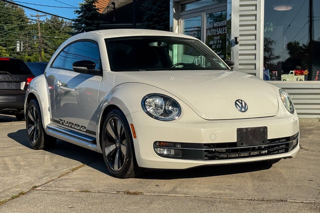 Used 2012 Volkswagen Beetle Launch Edition FWD image 1