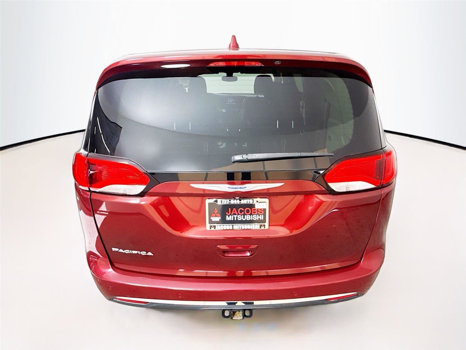 Used 2018 Chrysler Pacifica Touring Plus image 6
