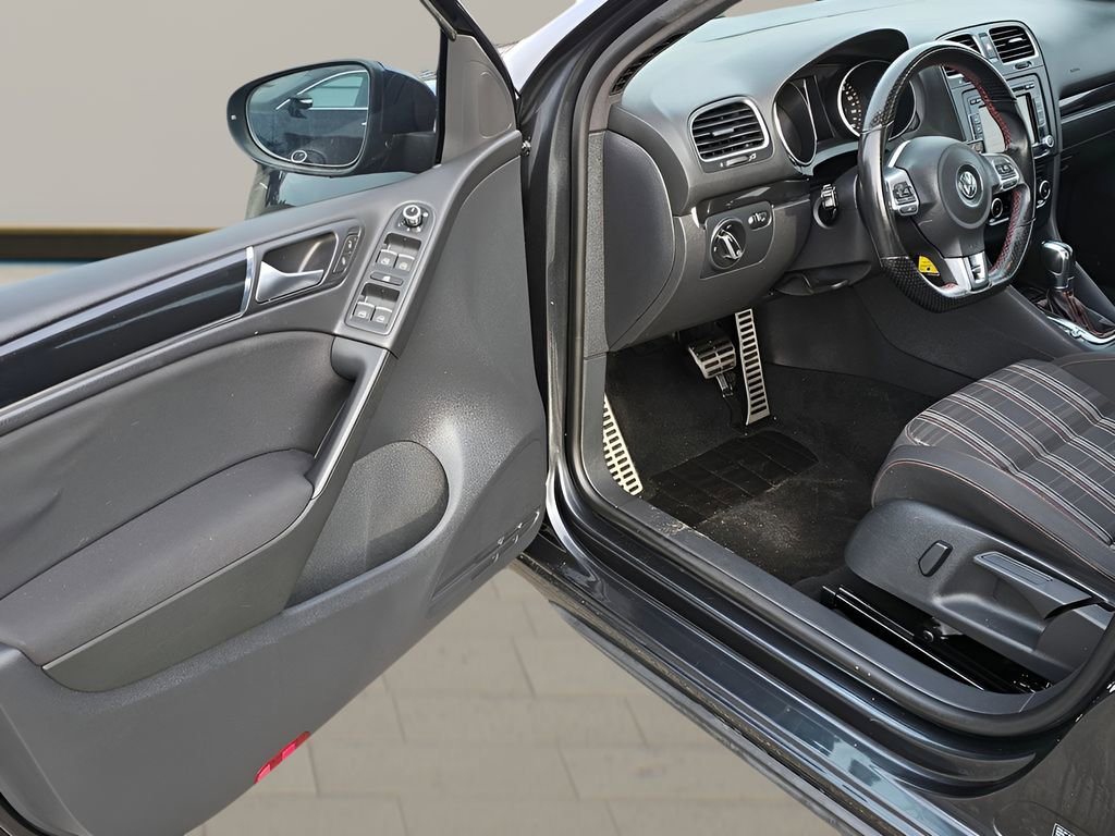 Used 2012 Volkswagen GTI 4-Door FWD image 16