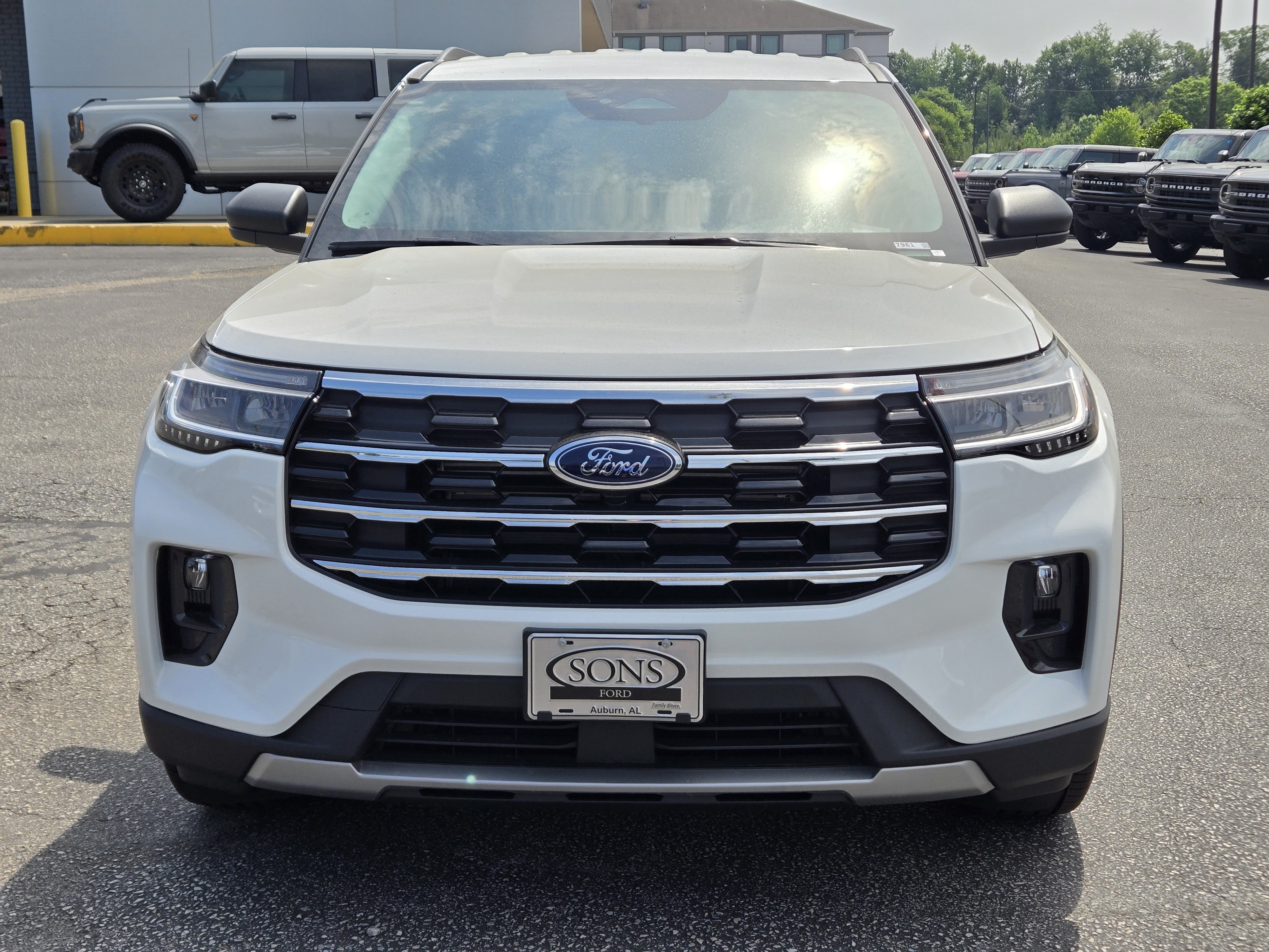 New 2026 Ford Explorer Active w/ Active Comfort Package RWD image 3