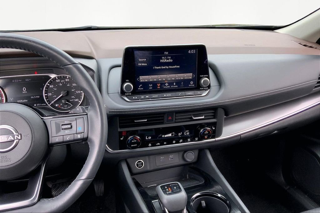 Used 2023 Nissan Rogue SV w/ SV Premium B Package image 9