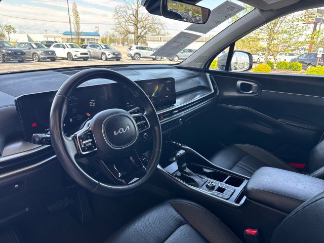 Used 2024 Kia Sorento S AWD/4WD image 12