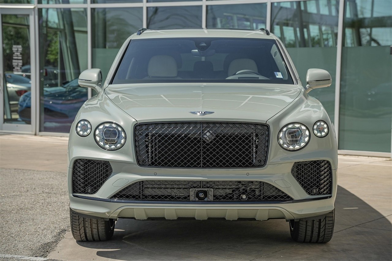 New 2025 Bentley Bentayga Extended Wheelbase image 10
