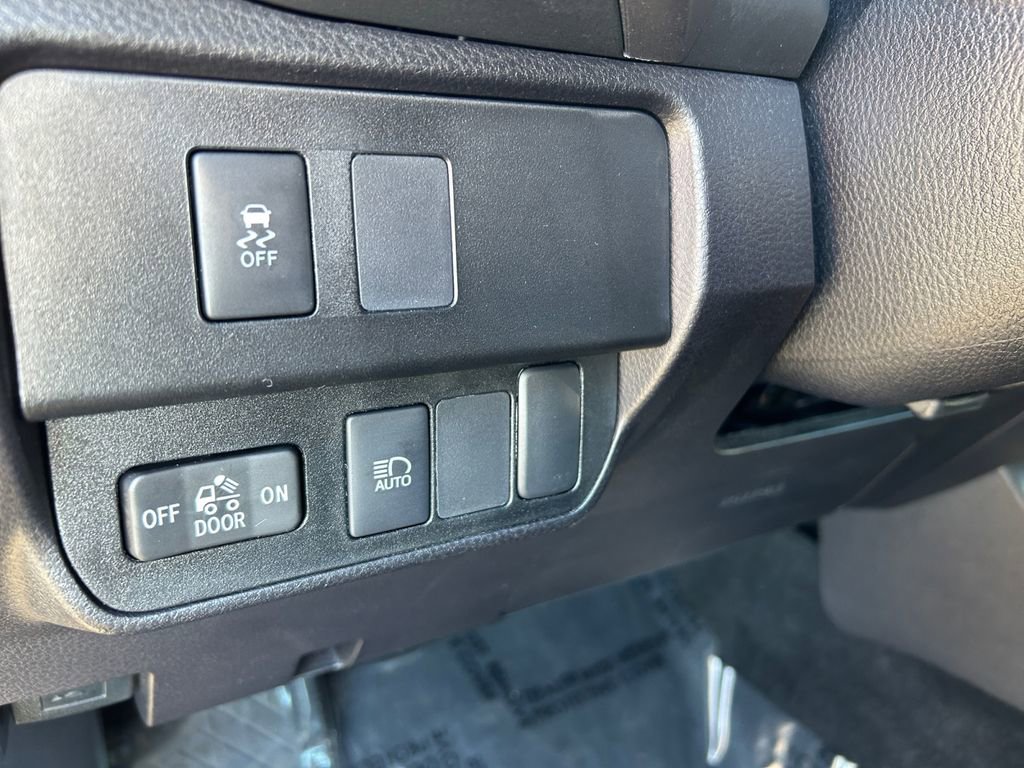 Used 2023 Toyota Tacoma SR5 image 21