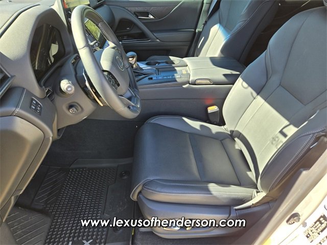 Certified 2025 Lexus LX 600 4WD w/ Appearance Package image 11